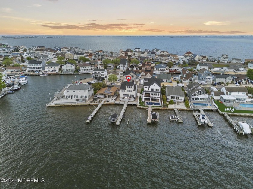 Spectacular Green Island Bayfront Retreat with Private Pier - Beach Home for sale in Toms River, New Jersey on Beachhouse.com