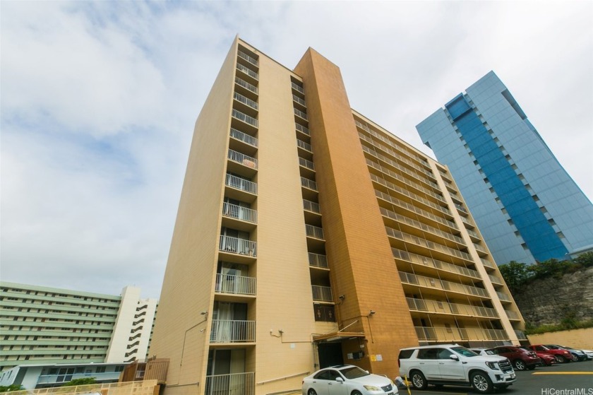 Be the first to live in this newly remodeled three-bedroom - Beach Condo for sale in Honolulu, Hawaii on Beachhouse.com