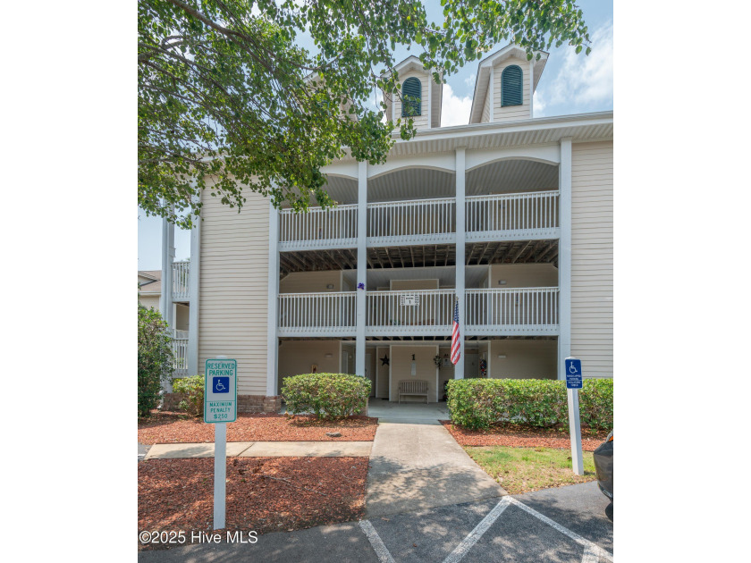 FURNISHED, UPDATED, ON THE PREFERRED SECOND LEVEL AND GREAT - Beach Condo for sale in Southport, North Carolina on Beachhouse.com