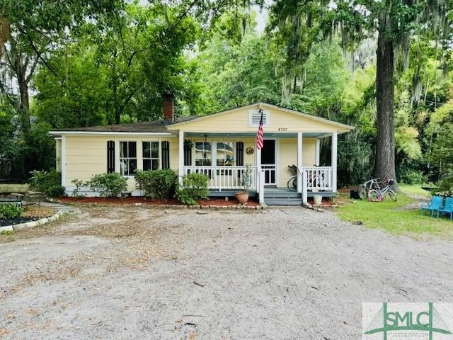 Wonderful opportunity to own a family compound / house w two - Beach Home for sale in Savannah, Georgia on Beachhouse.com