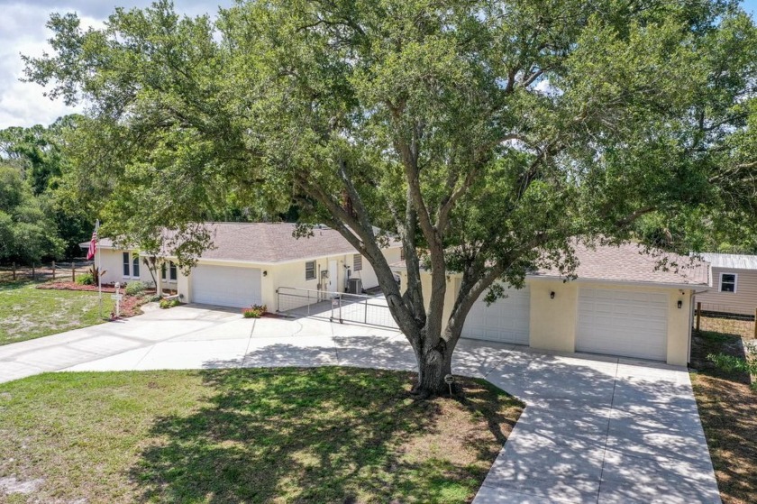 Discover your tranquil haven on this expansive property - Beach Home for sale in Sarasota, Florida on Beachhouse.com