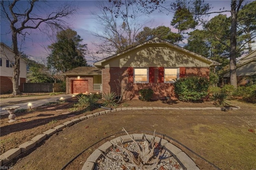 OUTSTANDING VALUE All Brick Ranch in the sought after community - Beach Home for sale in Virginia Beach, Virginia on Beachhouse.com