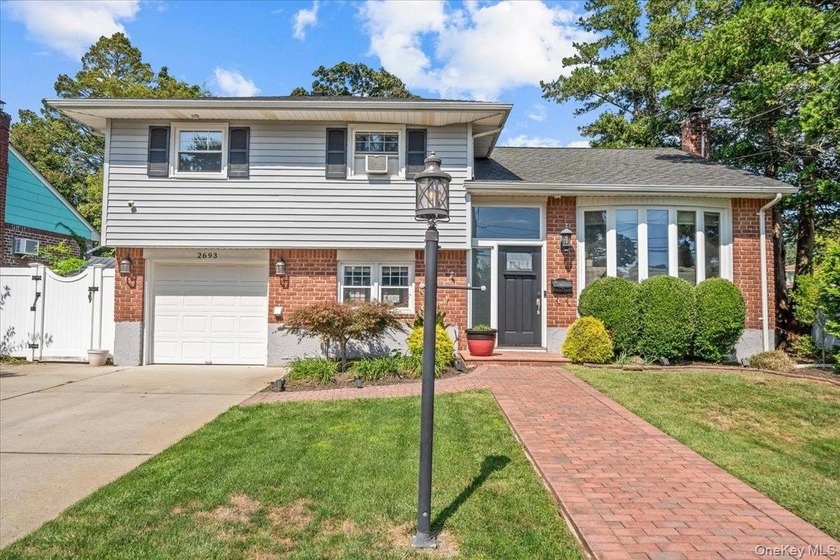 A/O Highest & Best by 9/23 1:00pm. Welcome to this beautifully - Beach Home for sale in Bellmore, New York on Beachhouse.com