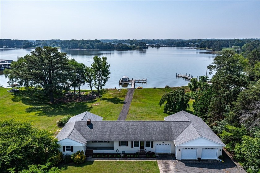 Once-in-a-Lifetime Waterfront Opportunity on the Yeocomico 
 - Beach Home for sale in Callao, Virginia on Beachhouse.com