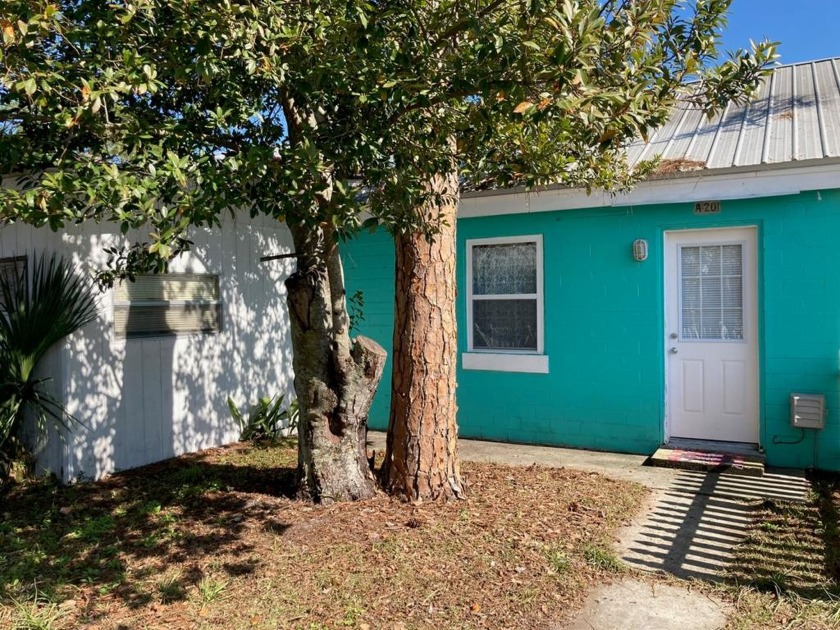 PRICE REDUCTION!   Tastefully furnished, ready to use townhouse - Beach Home for sale in Lanark Village, Florida on Beachhouse.com