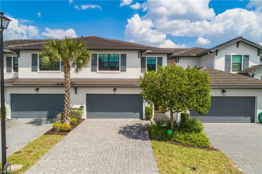Welcome to your dream coastal retreat in beautiful Naples - Beach Townhome/Townhouse for sale in Naples, Florida on Beachhouse.com
