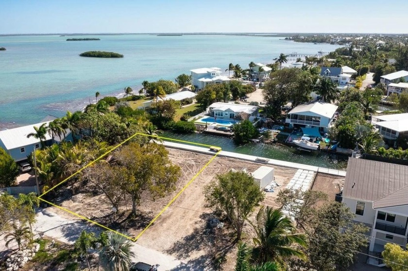 Build Your Dream Home in Sugarloaf Shores!Don't miss this rare - Beach Lot for sale in Sugarloaf Key, Florida on Beachhouse.com