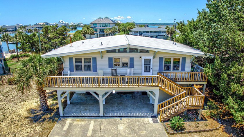 Creek-front with NO HOA! This is the creek front cottage you - Beach Home for sale in Murrells Inlet, South Carolina on Beachhouse.com