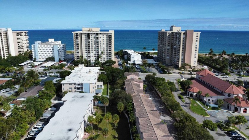 HANDYMAN SPECIAL!!! 2 BEDROOMS 2 FULL BATHROOMS!!! 1ST 2 BEDROOM - Beach Condo for sale in Pompano Beach, Florida on Beachhouse.com