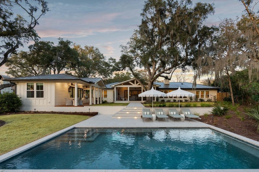 Set on a coveted stretch of waterfront, 319 Hobcaw captures - Beach Home for sale in Mount Pleasant, South Carolina on Beachhouse.com
