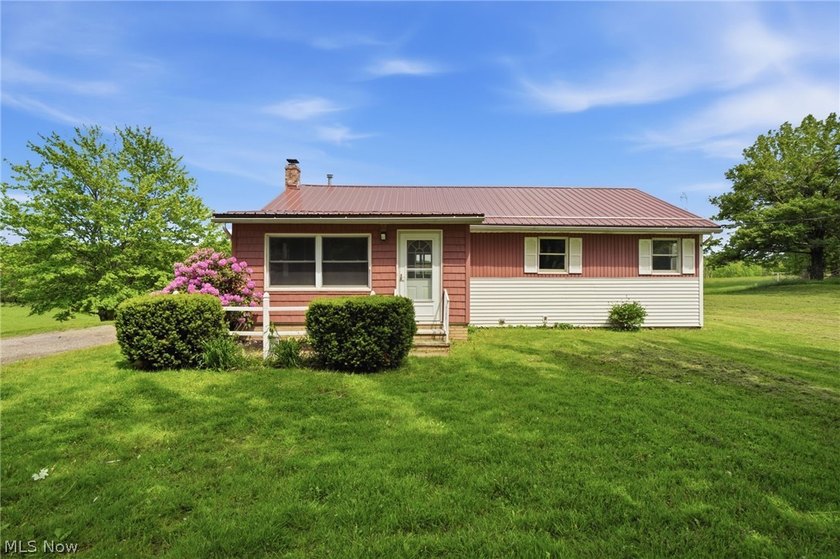 Take Me Home, Country Roads... Escape to the beauty of the - Beach Home for sale in Conneaut, Ohio on Beachhouse.com