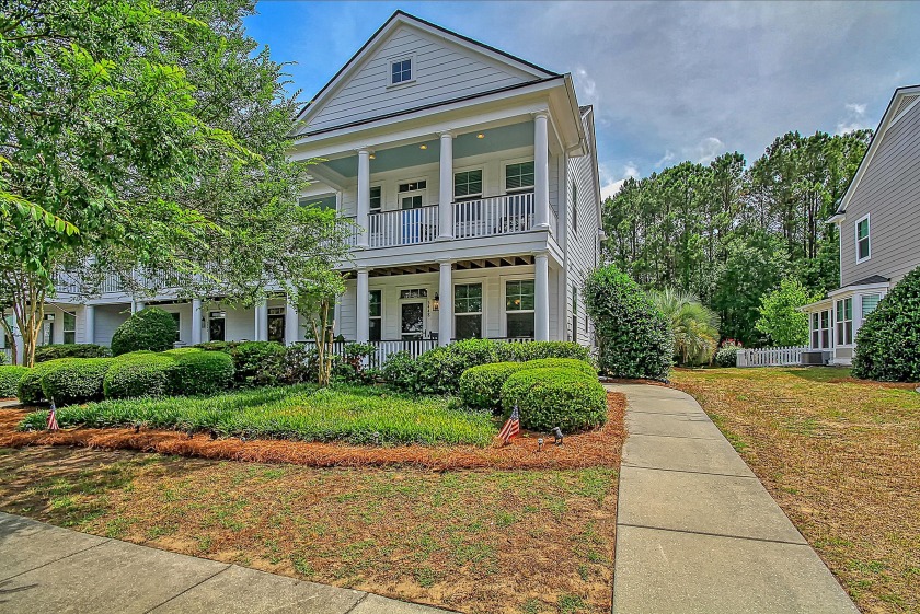 This stunning townhome, in the desirable Hamlin Plantation - Beach Home for sale in Mount Pleasant, South Carolina on Beachhouse.com