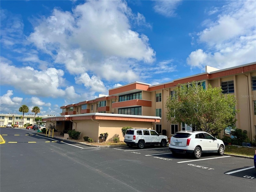 FULLY REMODELED & COMPLETLY FURNISHED! Enjoy peaceful living - Beach Condo for sale in Port Charlotte, Florida on Beachhouse.com