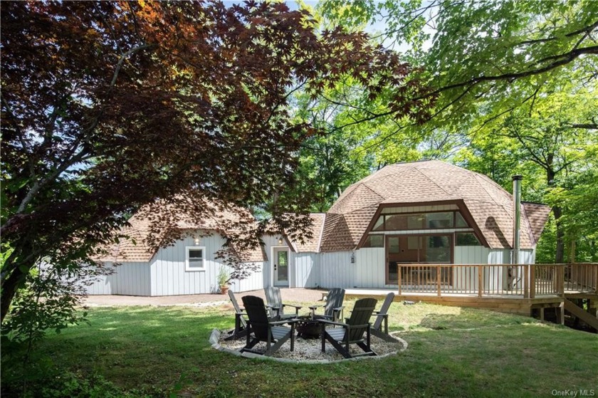 This distinct, spacious, and recently renovated geodesic dome - Beach Home for sale in Rochester, New York on Beachhouse.com