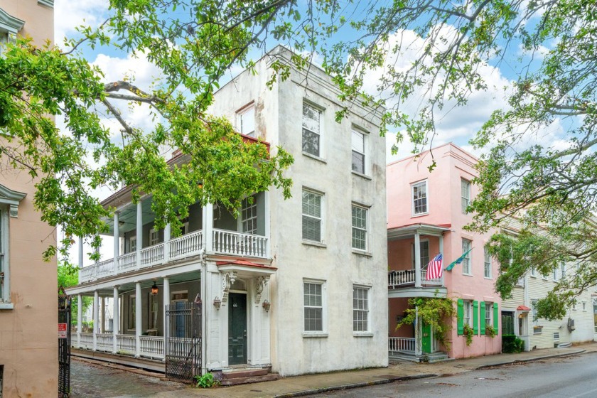 Built in 1852, this stately three-story Charleston Single home - Beach Home for sale in Charleston, South Carolina on Beachhouse.com