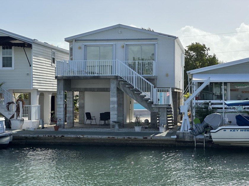 Canalfront 2/2 stilted modular home has a 30' concrete seawall - Beach Home for sale in Big Coppitt, Florida on Beachhouse.com
