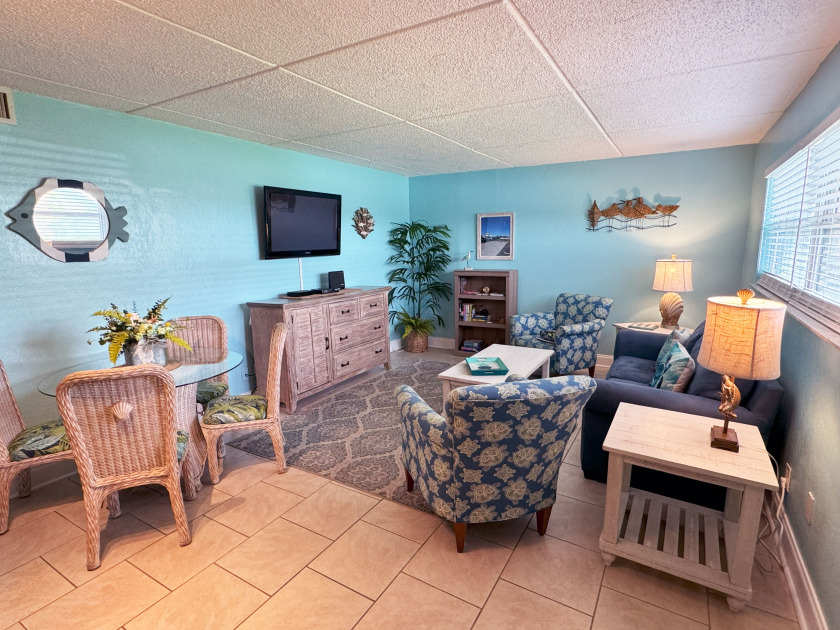 First Floor!1 BR- Steps to the beach, Quiet! - Beach Vacation Rentals in Cocoa Beach, Florida on Beachhouse.com