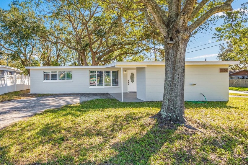 Under contract-accepting backup offers. This beautifully updated - Beach Home for sale in Largo, Florida on Beachhouse.com