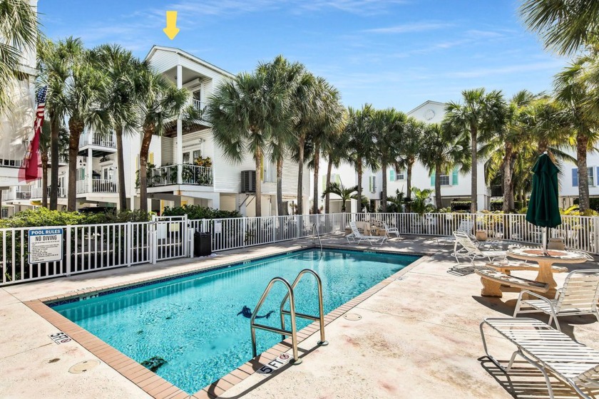 This spacious, detached pool-side townhome offers the perfect - Beach Townhome/Townhouse for sale in Marathon, Florida on Beachhouse.com