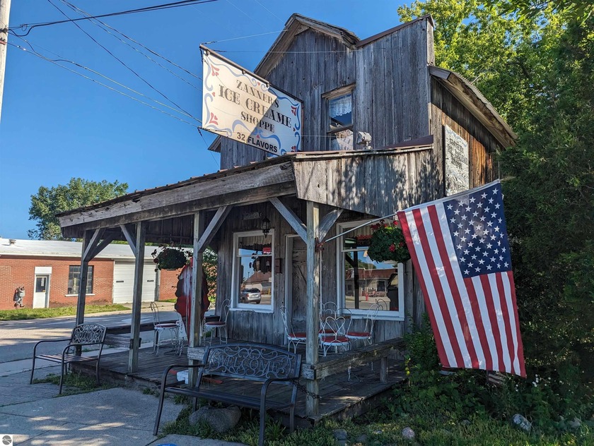 A long standing fixture in the City of Au Gres has hit the - Beach Commercial for sale in Au Gres, Michigan on Beachhouse.com