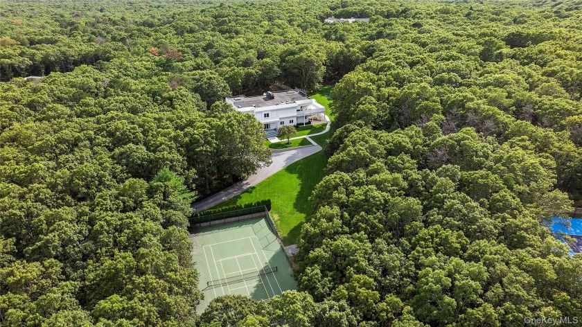 Think out of the box and live it up in your own 9,000 sqf - Beach Home for sale in East Hampton, New York on Beachhouse.com