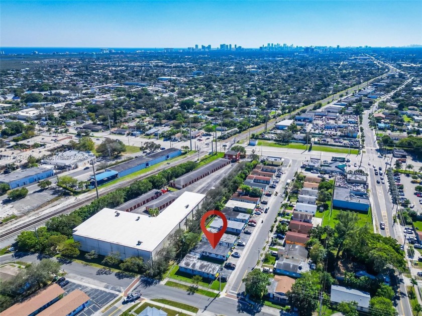 CASH COW! 3 BEAUTIFULLY RENOVATED AND CASH-FLOWING UNITS FULLY - Beach Townhome/Townhouse for sale in Dania, Florida on Beachhouse.com