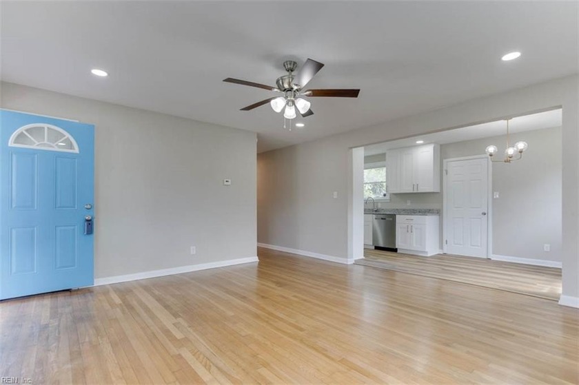 No carpet in this fully renovated house and the convenience of a - Beach Home for sale in Portsmouth, Virginia on Beachhouse.com