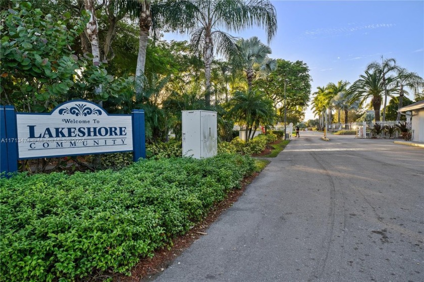 LAKESHORE CONDO BEAUTY!  THIS ONE OF A KIND 2 BEDROOM, 2 - Beach Condo for sale in Homestead, Florida on Beachhouse.com