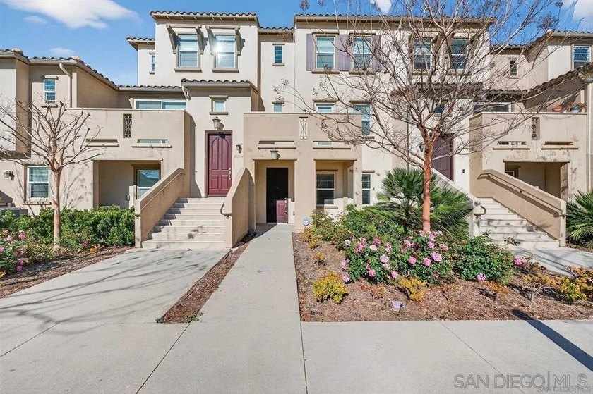 Welcome to this beautifully appointed 3-story condo located in - Beach Condo for sale in Oceanside, California on Beachhouse.com