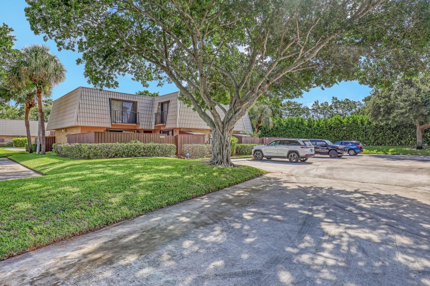 This beautifully updated townhome is nestled in the desirable - Beach Townhome/Townhouse for sale in West Palm Beach, Florida on Beachhouse.com