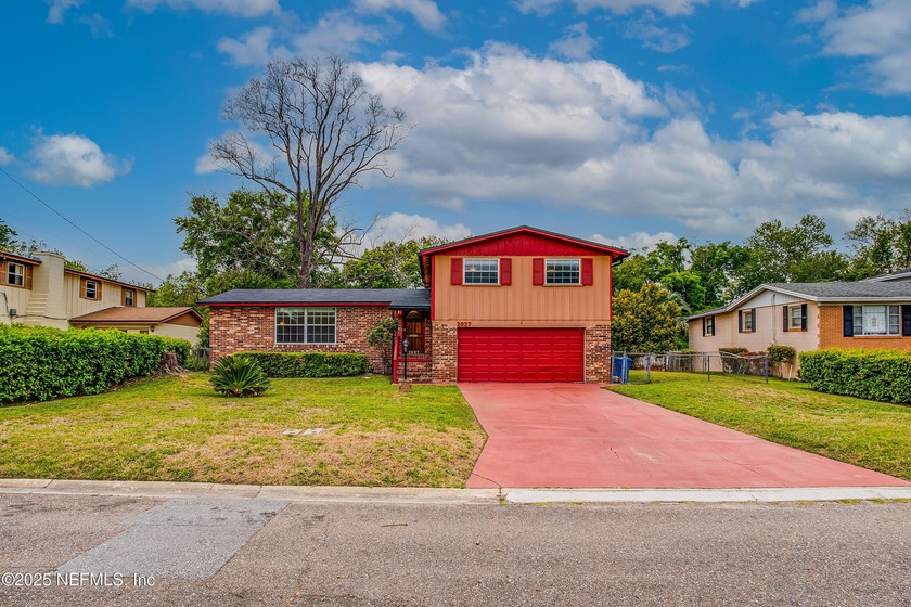 Discover the perfect blend of comfort and charm in this - Beach Home for sale in Jacksonville, Florida on Beachhouse.com