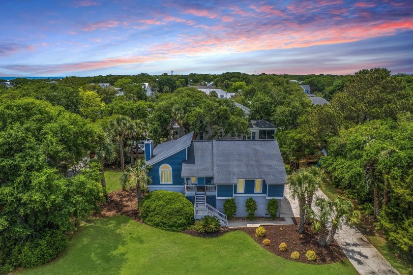 Welcome to 13 32nd Avenue--a beautifully updated, turn-key - Beach Home for sale in Isle of Palms, South Carolina on Beachhouse.com
