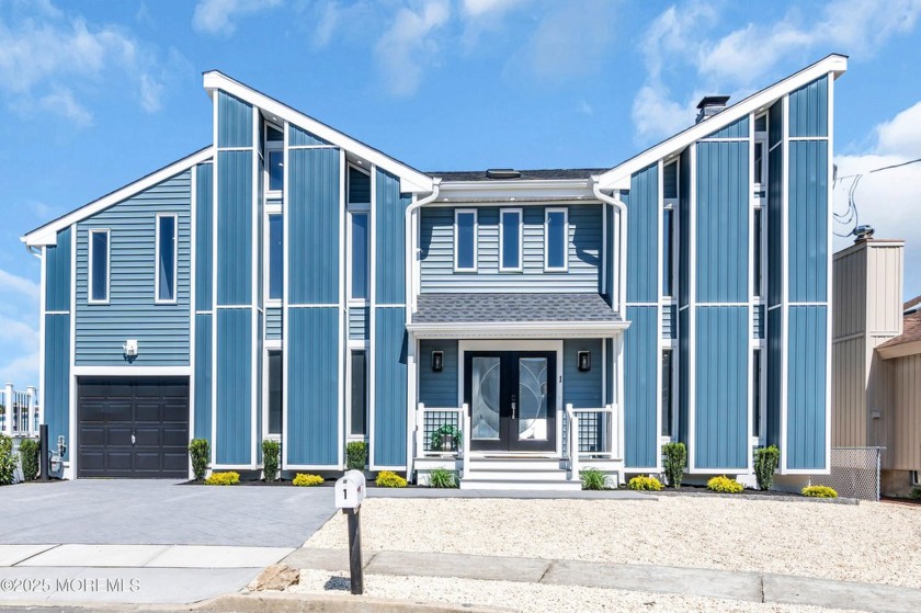 Boater's Dream - Waterfront Paradise in Havens Cove! Fully - Beach Home for sale in Brick, New Jersey on Beachhouse.com