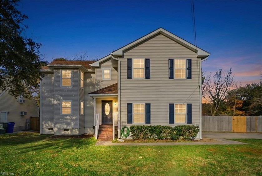 Welcome to this spacious 2,448 sq ft residence, which offers an - Beach Home for sale in Norfolk, Virginia on Beachhouse.com