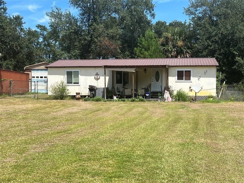 **Investor Opportunity - 3/2 Home on 1 Acre with Extras! (Cash - Beach Home for sale in Fernandina Beach, Florida on Beachhouse.com