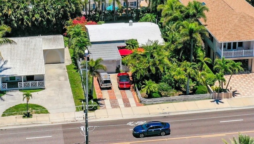 Situated on prominent Gulf Boulevard, this property enjoys a - Beach Home for sale in Redington Beach, Florida on Beachhouse.com