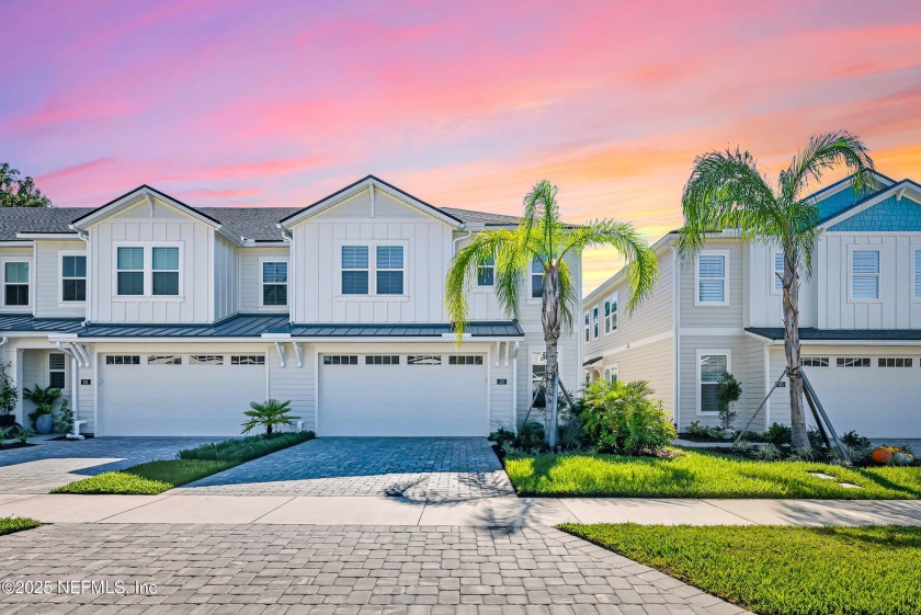 RIVERFRONT LUXURY LIVING AT THE SHORES OF RIVERTOWN! Includes - Beach Condo for sale in Saint Johns, Florida on Beachhouse.com