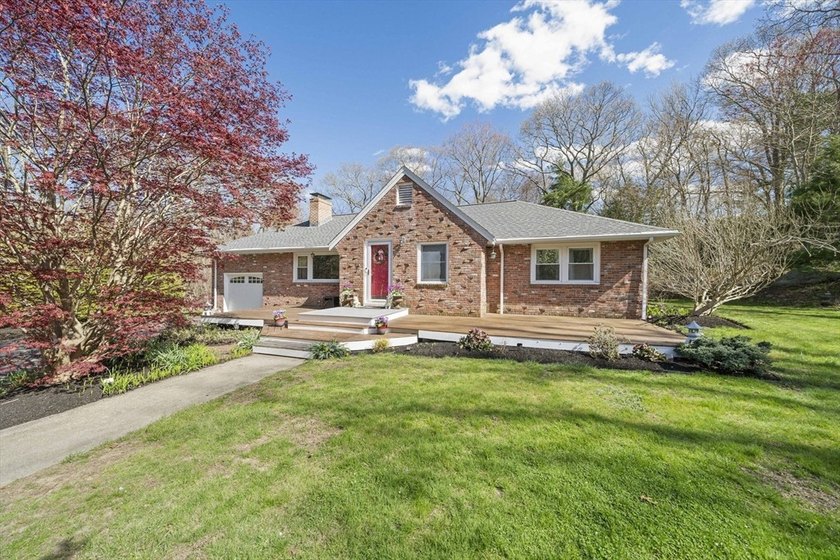 An exceptional opportunity to establish yourself in Cohasset, 12 - Beach Home for sale in Cohasset, Massachusetts on Beachhouse.com