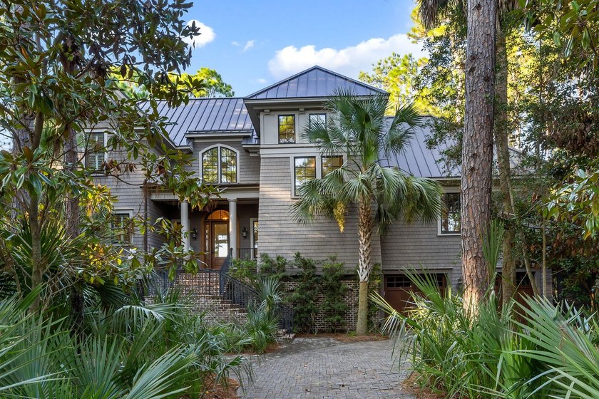 19 Grey Widgeon is a stunning and private retreat, offering - Beach Home for sale in Kiawah Island, South Carolina on Beachhouse.com