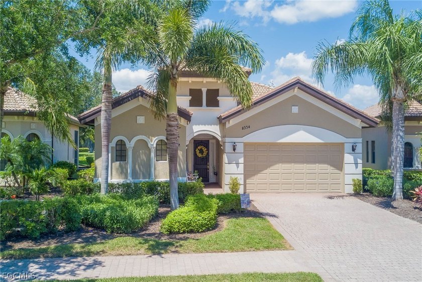 WOW! GORGEOUS AND COMPLETELY CUSTOMIZED, WATERFRONT, SALTWATER - Beach Home for sale in Fort Myers, Florida on Beachhouse.com