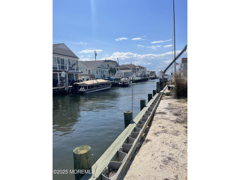 Waterfront Lot!! Build your Dream Beach Retreat Rare opportunity - Beach Lot for sale in Lavallette, New Jersey on Beachhouse.com
