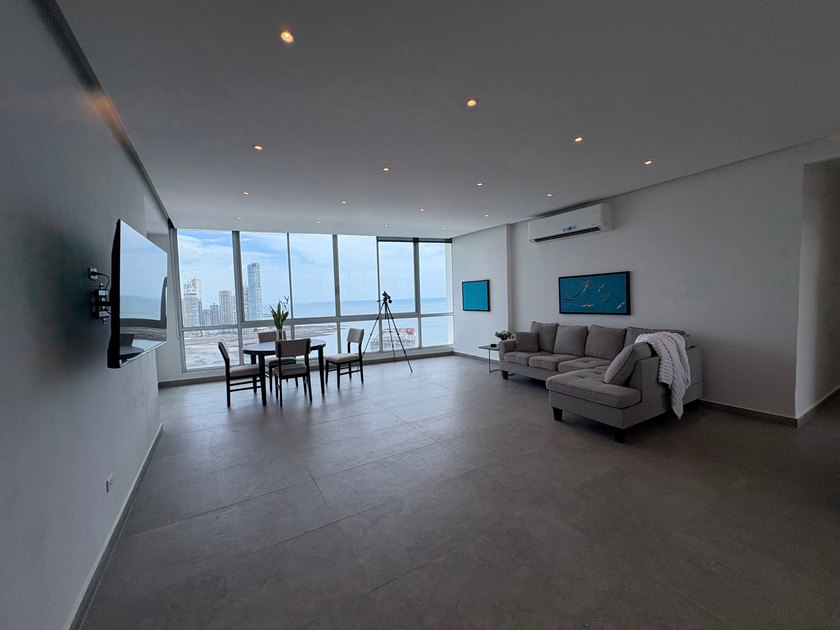Luxury Oceanview Apartment in Bella Vista Panama City

Located - Beach Condo for sale in Panama City,  on Beachhouse.com