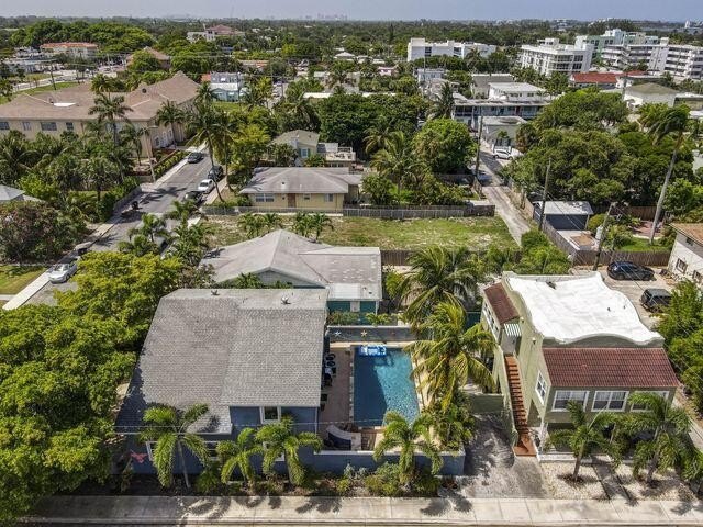 Investment Opportunity! Perfectly situated near vibrant downtown - Beach Townhome/Townhouse for sale in Lake Worth Beach, Florida on Beachhouse.com