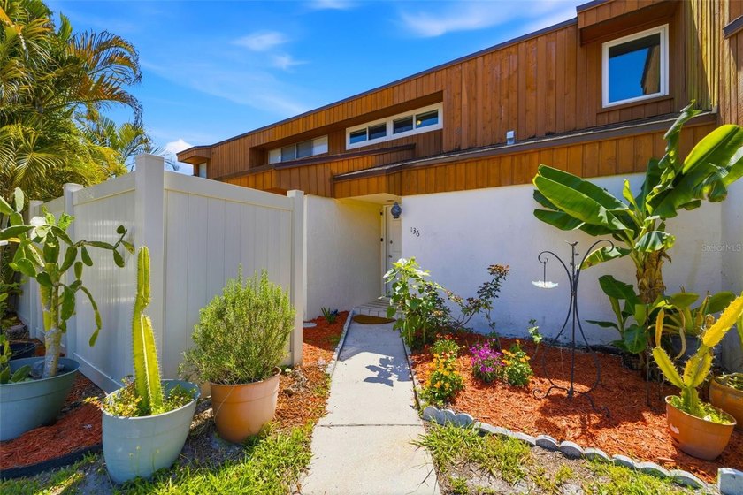 Welcome to this beautifully updated Clearwater condominium - Beach Condo for sale in Clearwater, Florida on Beachhouse.com