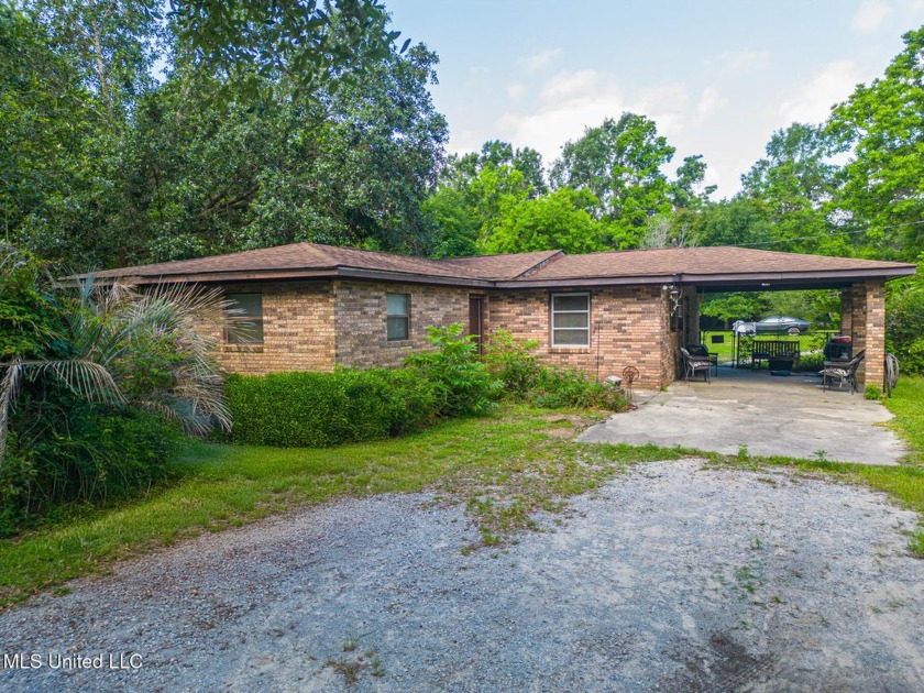 Located in the Desirable Long Beach community this a MUST SEE - Beach Home for sale in Long Beach, Mississippi on Beachhouse.com