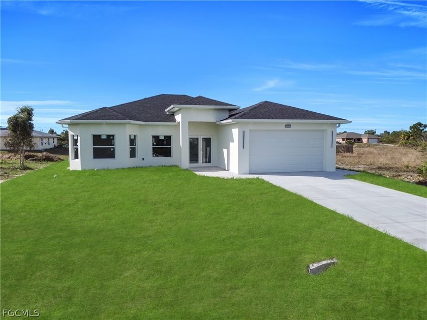 Brand new construction! This beautiful 3-bedroom, 2-bath home - Beach Home for sale in Lehigh Acres, Florida on Beachhouse.com