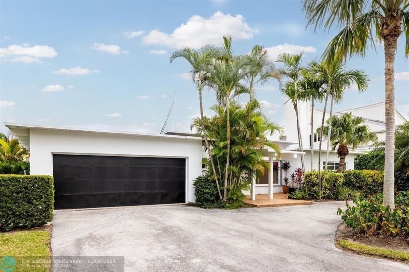 Don't miss this incredible opportunity in the prestigious & - Beach Home for sale in Fort Lauderdale, Florida on Beachhouse.com