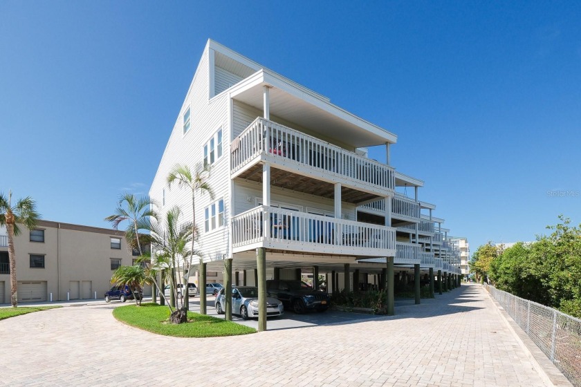 Rare Find...Turn-Key, Furnished Condo with Scenic Views located - Beach Condo for sale in Indian Shores, Florida on Beachhouse.com