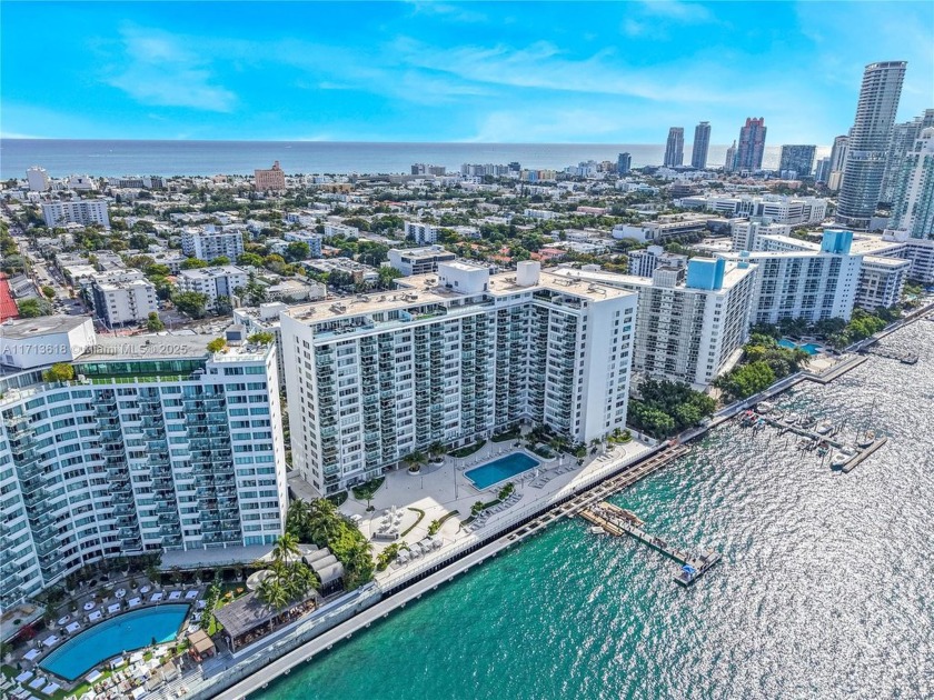 This spacious 943 sq ft corner unit offers exceptional - Beach Condo for sale in Miami Beach, Florida on Beachhouse.com