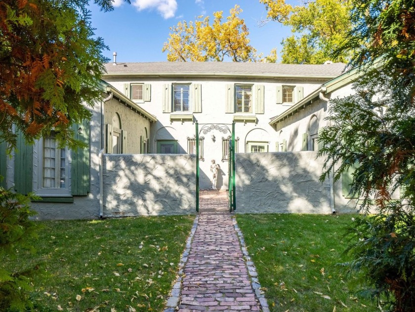 Discover a truly unique, one-of-a-kind treasure in Ravenswood - Beach Home for sale in Chicago, Illinois on Beachhouse.com